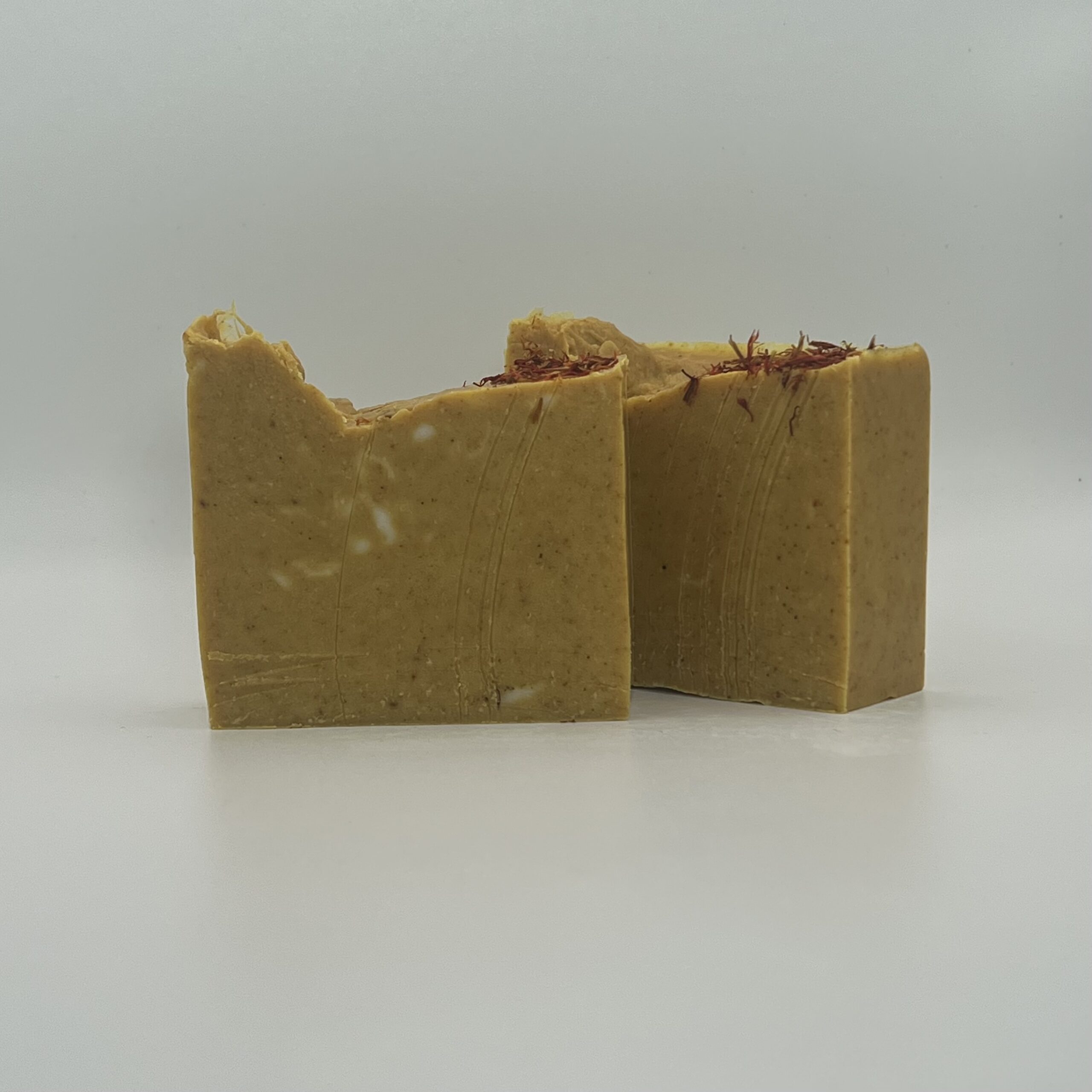 Radiant Muse – Turmeric Glow Soap Bar - Image 2